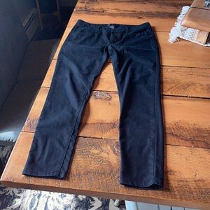 Guc size 30 tinsel black skinny pants really versatile can be dressed up or down